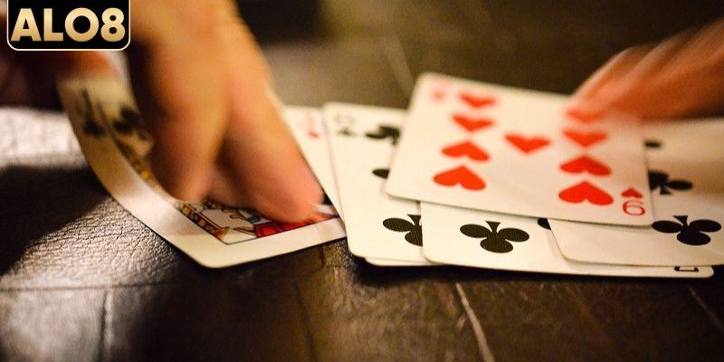 Game phỏm trực tuyến hút hội viên